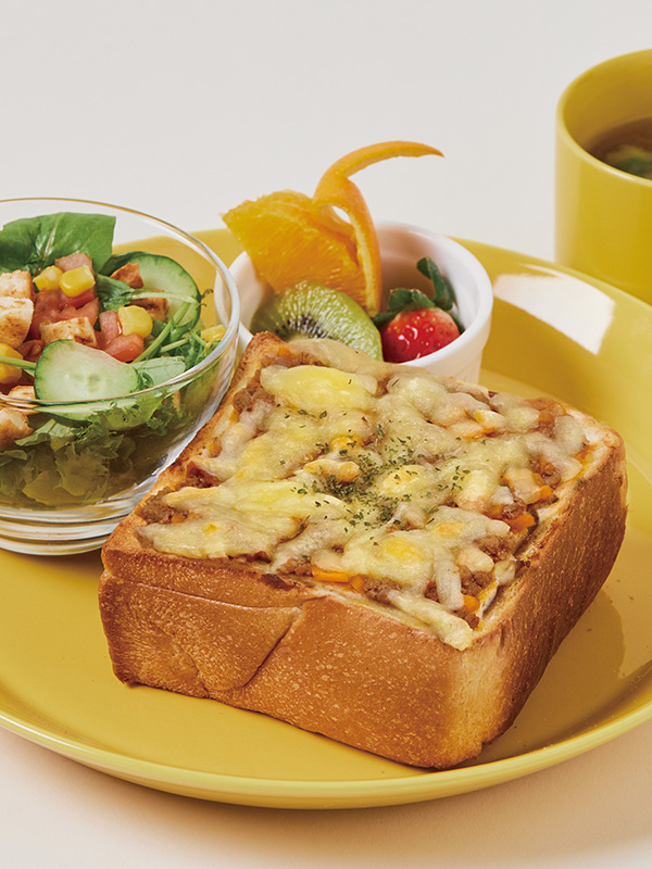 パングラタンプレートミートソース